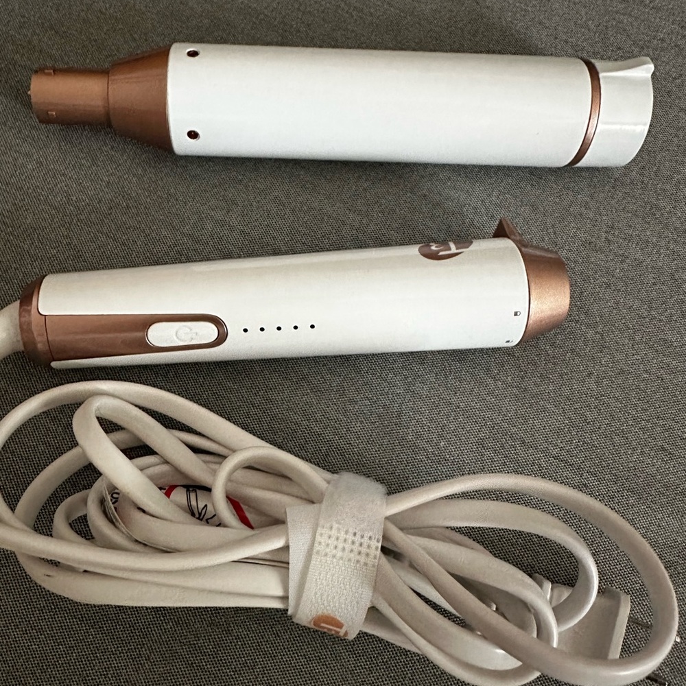 T3 Loose Waves Straight Barrel Curling Iron and Interchangeable Power Base